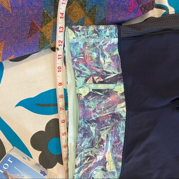 Lululemon Var City Crops 🌵6 - Picture 12 of 13